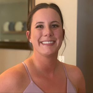 Meet your Posher, Dana